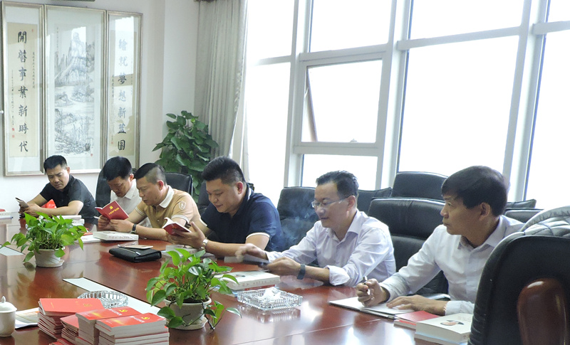 天馬建設(shè)集團黨委召開“加強黨建工作”學習會議